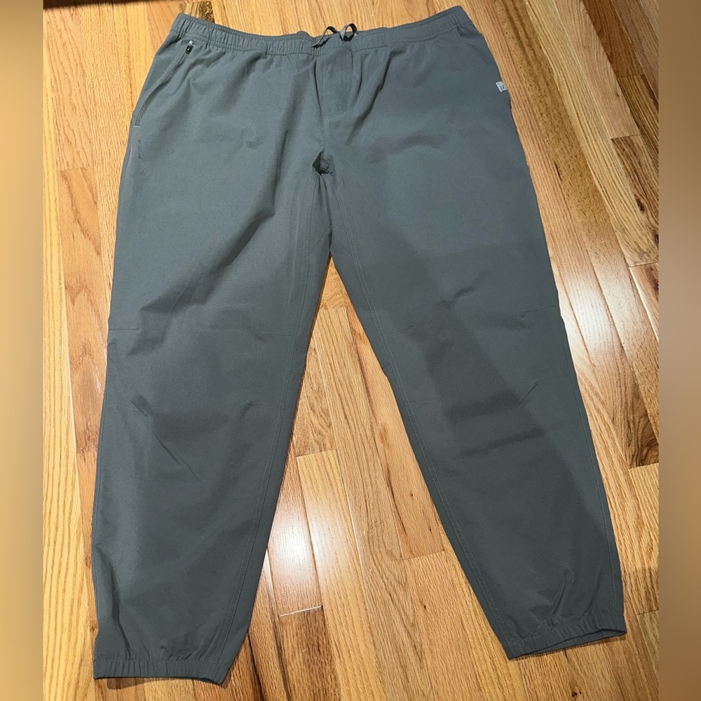 Men's L.L.Bean Multisport Joggers